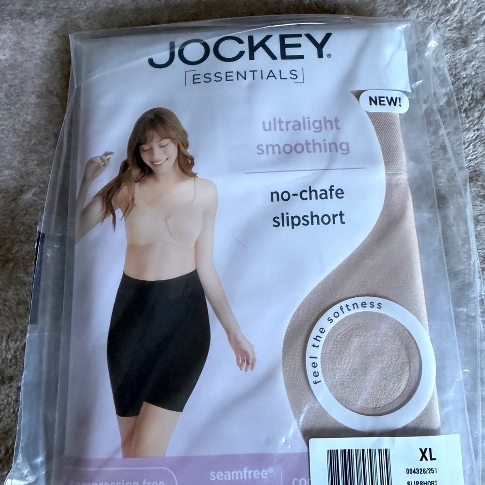 Jockey Essentials Ultralight Smoothing Slipshort -  Color Nude Size XL